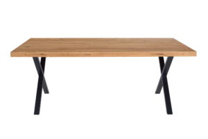Jídelní stůl z masivu dubu Iron s kovovými nohami –srdce Vaší domácnosti, kde se spojuje elegance, kvalita a funkčnost v jeden harmonický celek.