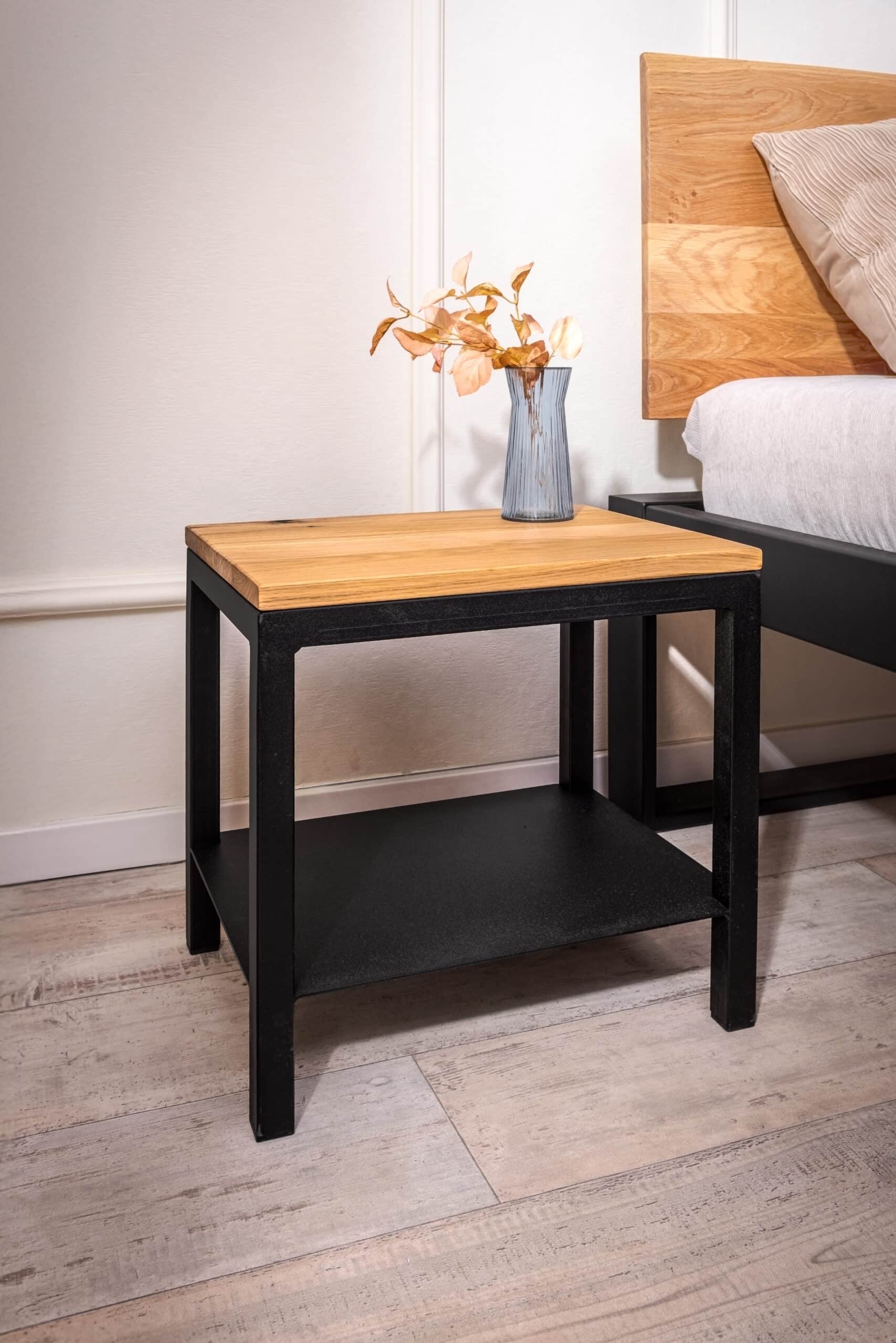 Żelazne łóżko Tara 160×200 w połączeniu litego dębu i metalu - obrazek 8