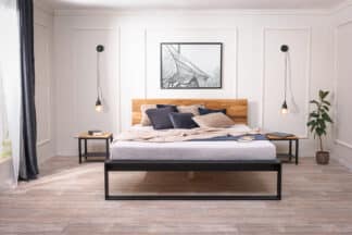 Żelazne łóżko Tara 160×200 w połączeniu litego dębu i metalu