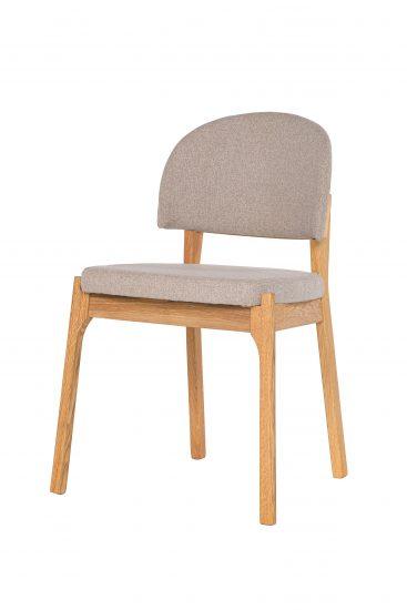 Polstrovaná židle béžová Pillar je symbolem nejen pohodlí, ale také kvality a eleganci. Připravte se na to, že se zamilujete do tohoto jedinečného kousku nábytku, který promění každý jídelní stůl v místo, kde budete chtít trávit co nejvíc času.