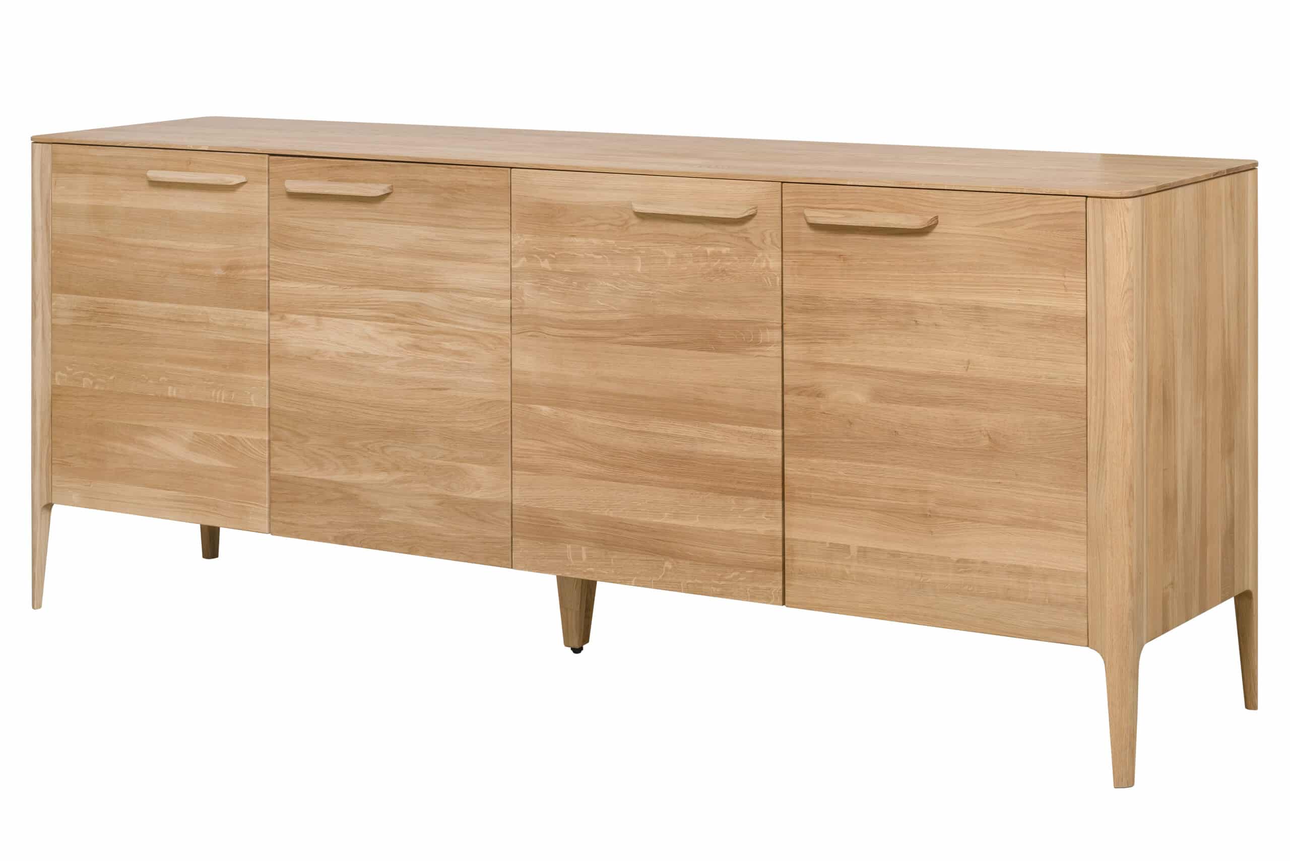 Dubová komoda Atlanta v skandinávském stylu s minimalistickým designem a tenkými liniemi je skvělým doplňkem každého interiéru.