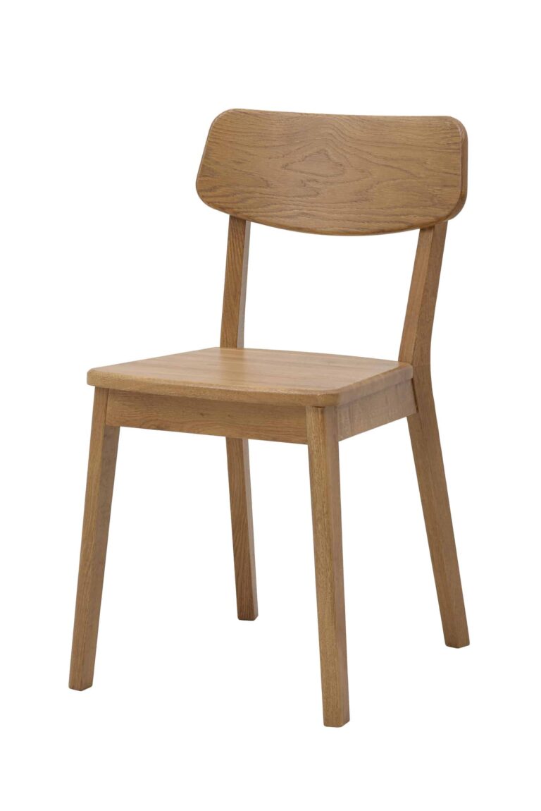Jídelní  židle z dubu Vilnius rustik je tou pravou jídelní židli, která zaujme nejen svým vzhledem, ale také komfortem a kvalitou. Naše židle je přesně to, co potřebujete pro svůj domov kavárnu či restauraci.