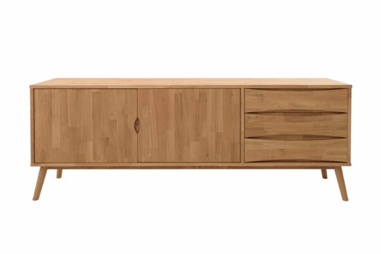 Komoda z masivu dubu Futura je to kus nábytku, který spojí praktičnost s nezaměnitelným stylem a přinese do vašeho domova atmosféru tepla a elegance.