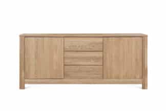 Komodu Aura – mistrovský kousek nábytku, který spojuje nadčasovou eleganci s praktickým úložným prostorem.