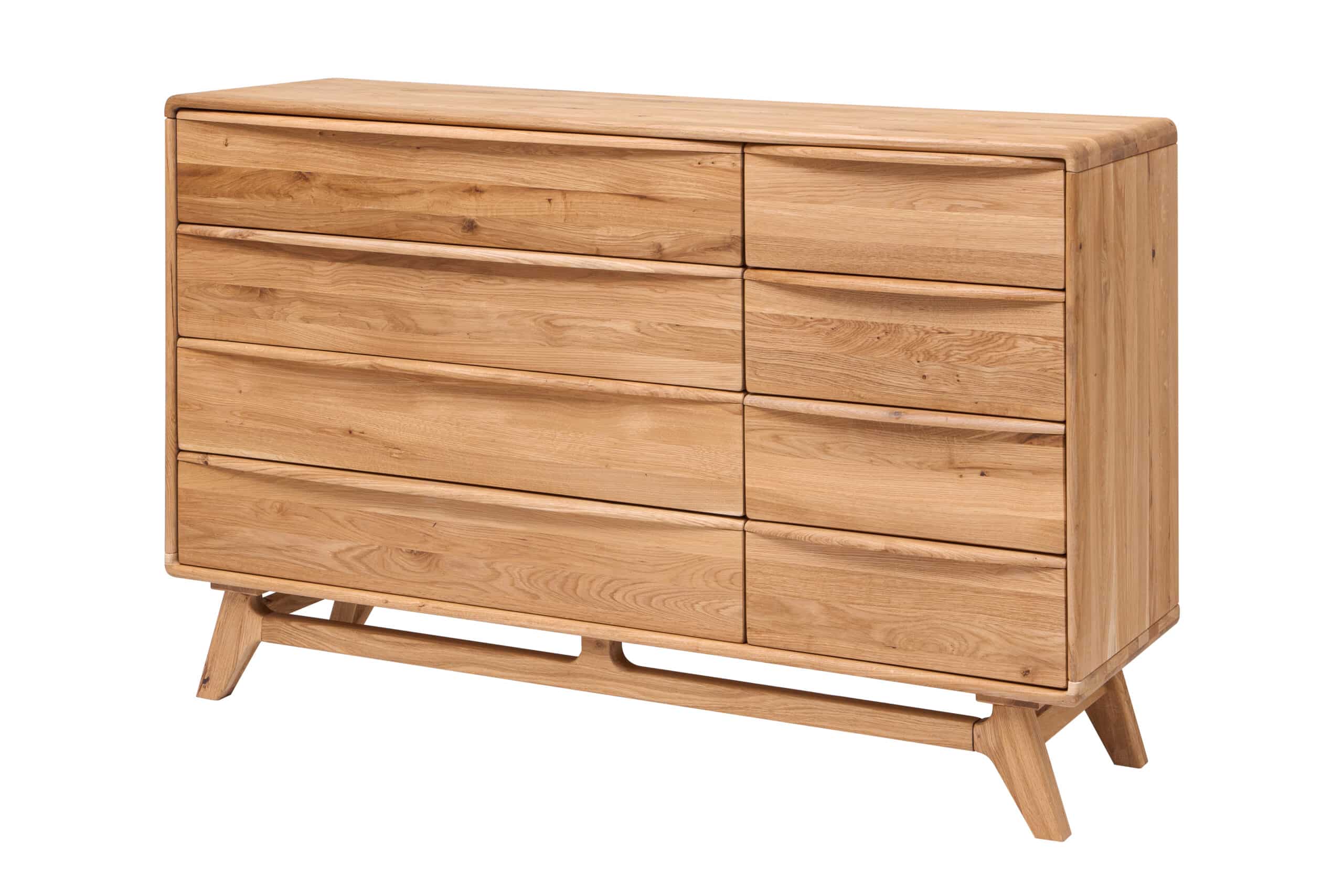 Dubová masivní komoda Bara 8Z vám nabídne osm prostorných zásuvek pro dokonalý pořádek ve vašem interiéru. Elegantní design a masivní provedení zajistí, že se stane stylovým a praktickým doplňkem každé domácnosti.“