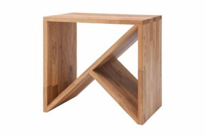 Dubový noční stolek Hans z prémiového masivu spojuje moderní geometrický design s praktičností. Originální prvek, který vnese do ložnice přírodní eleganci a vydrží celé generace.