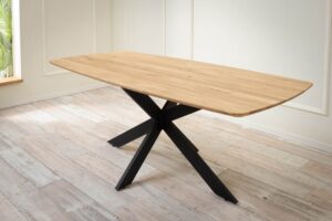 Stół do jadalni z litego drewna Timber 180