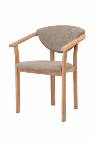 Eleganckie drewniane krzesło Alexis z litego dębu w połączeniu z brązową tapicerką zapewnia komfort, jakość i ponadczasowy design. Brązowe obicie działa ciepło i przytulnie, jednocześnie nadając wnętrzu elegancki i naturalny charakter. Ergonomiczny kształt i praktyczne podłokietniki zapewniają maksymalny komfort podczas codziennego siedzenia. Alexis z łatwością stanie się stylowym dodatkiem do jadalni, gabinetu i salonu.