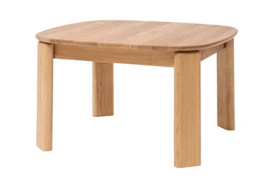 Stolik kawowy Robi 75 zachwyca ponadczasowym designem, czystymi liniami i naturalnym pięknem litego drewna dębowego. Kwadratowy blat z zaokrąglonymi rogami wygląda elegancko i przyjemnie, a solidna konstrukcja zapewnia stolikowi stabilność.