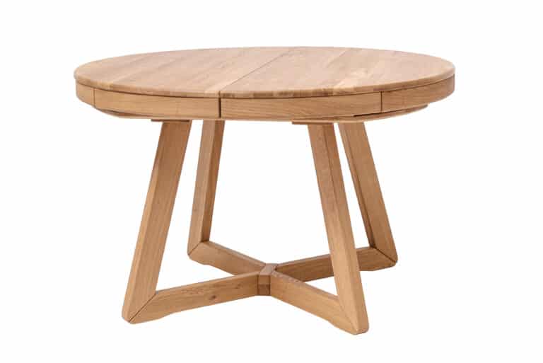 Okrągły stół rozkładany Valencia łączy elegancki design, piękno litego dębu i praktyczne rozkładanie. Dzięki dwóm oddzielnym blatom przedłużającym jego długość można łatwo dostosować do potrzeb – od kompaktowego stołu do codziennych posiłków po przestronne rozwiązanie na spotkania rodzinne.